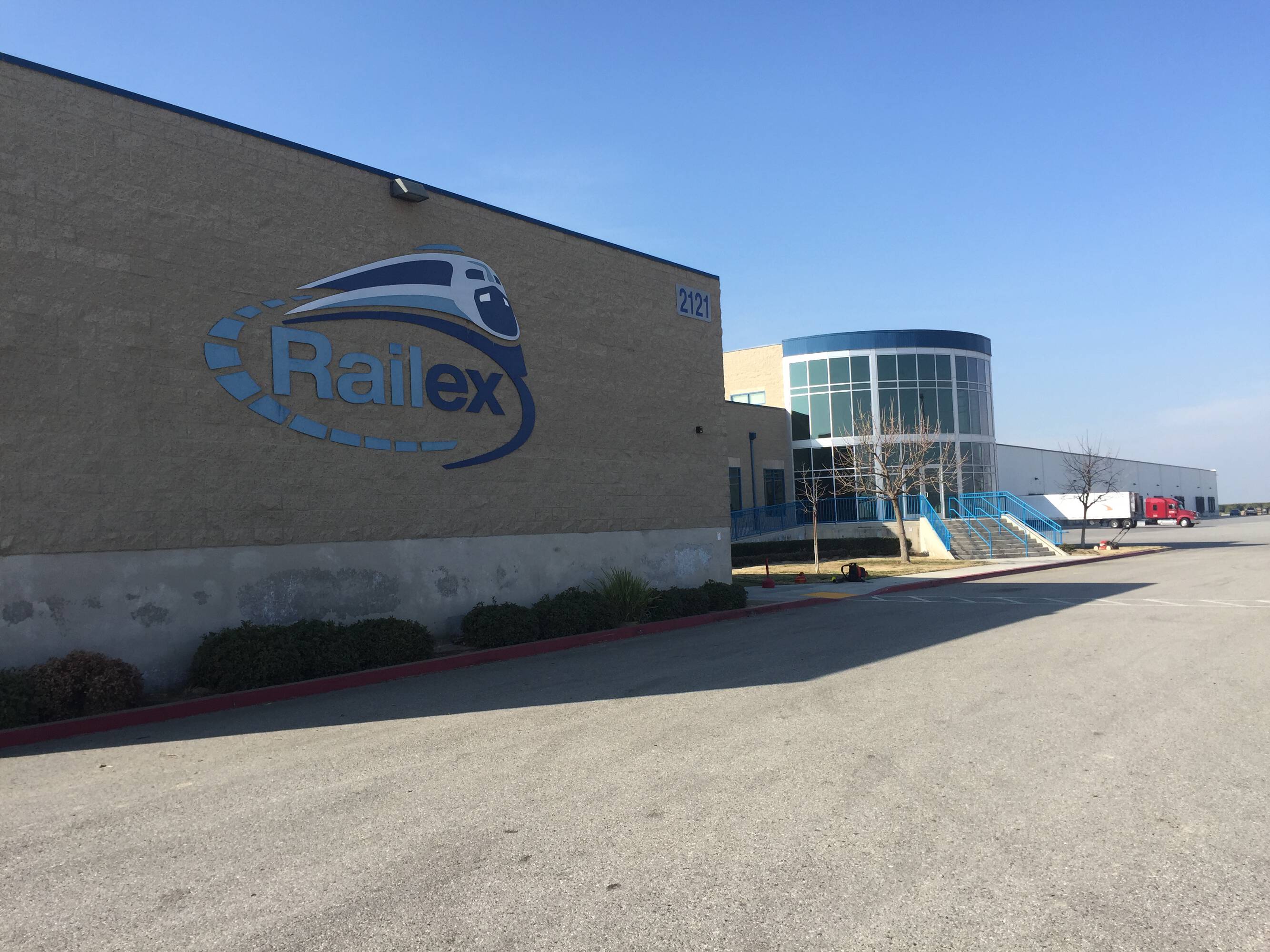 2121 Browning Rd, Delano, CA 93215