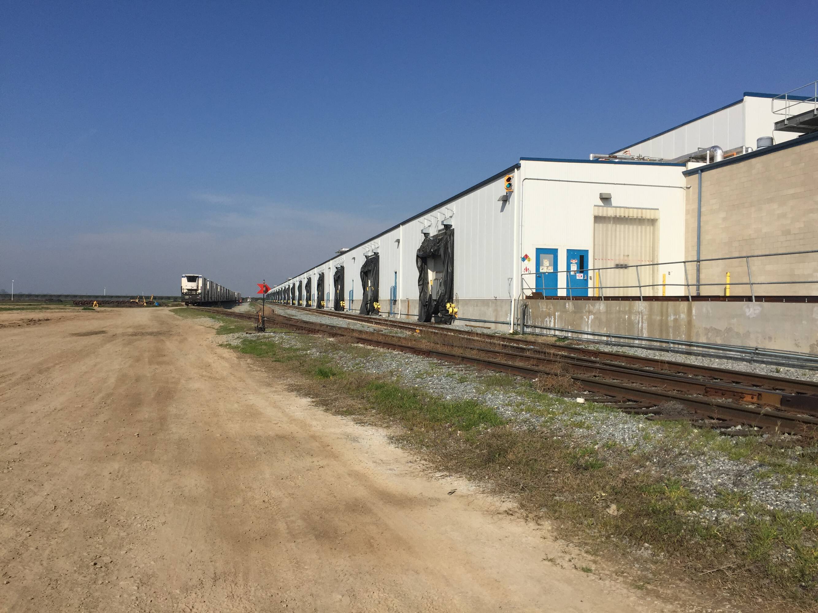 2121 Browning Rd, Delano, CA 93215