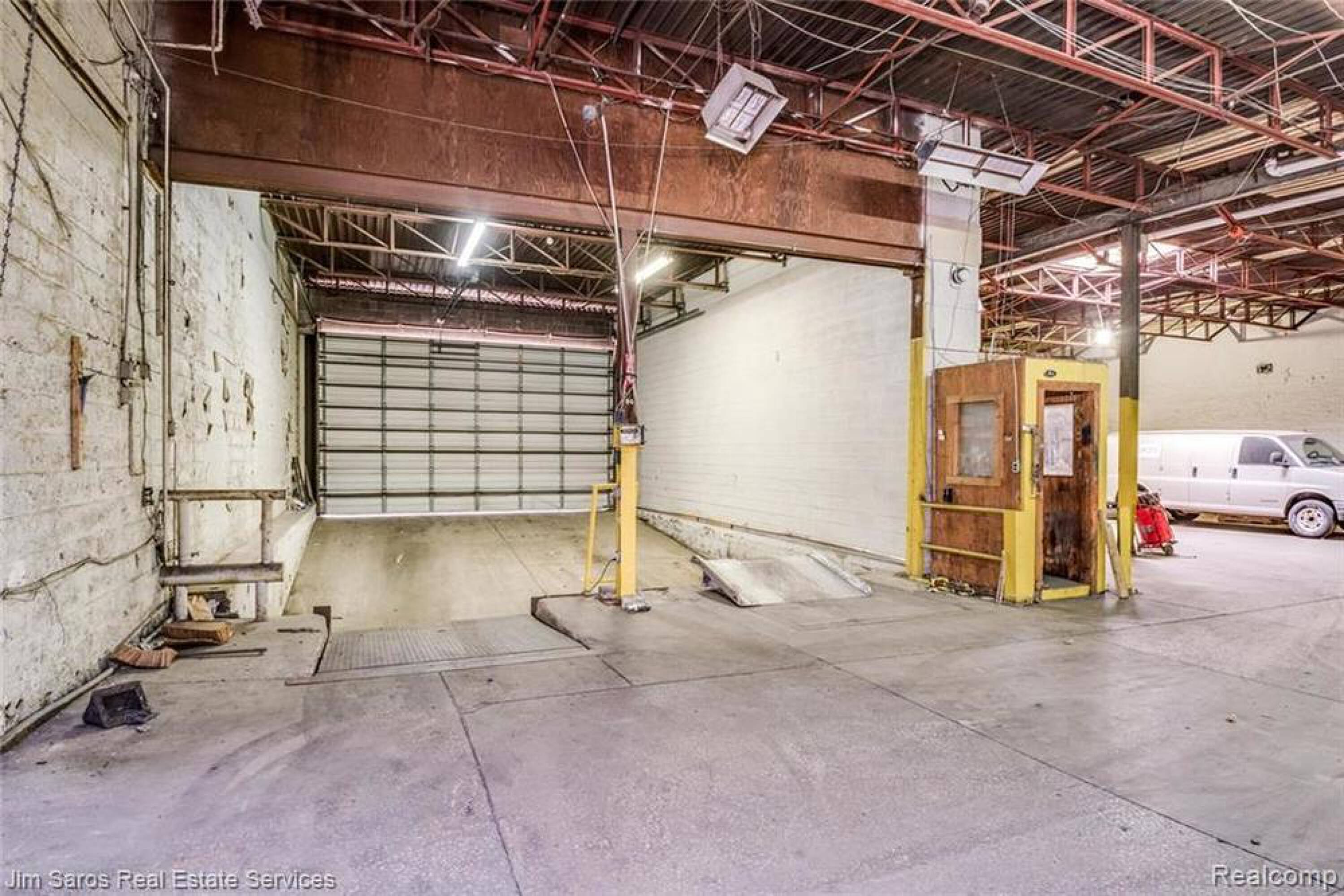 17531777 Bellevue, Detroit, MI 48207