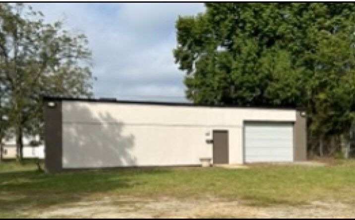 Pictures of Industrial property located at 5557 Hawkinsville Road, Macon, GA 31216 for lease - image #1