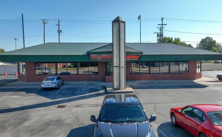 Pictures of Retail property located at 244 W. Main St, Van Wert, OH 45891 for lease - image #1