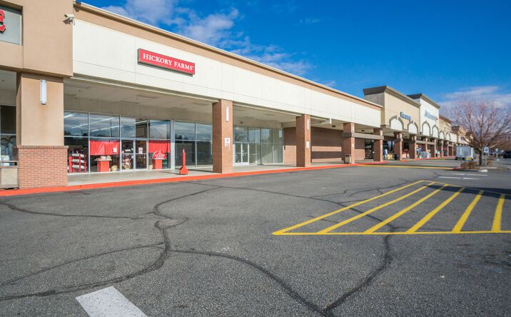 Pictures of Retail property located at 5100-5350 Overland Road, Boise, ID 83705 for lease - image #1