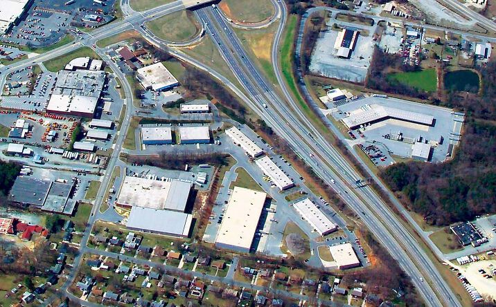 Pictures of Retail, Office property located at 2606 Phoenix Dr, Greensboro, NC 27406 for lease - image #1
