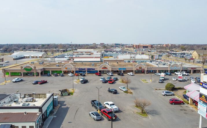 Pictures of Retail, Industrial property located at 3939 N MacArthur, Oklahoma City, OK 73122 for lease - image #1