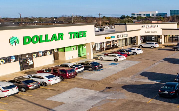 Pictures of Retail property located at 10904 Scarsdale Blvd, Houston, TX 77089 for lease - image #1