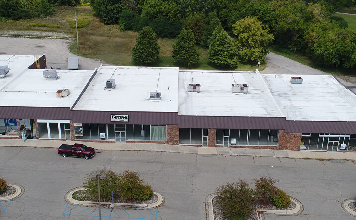 Pictures of Retail, Industrial property located at 558 N Cedar, Mason, MI 48854 for lease - image #1