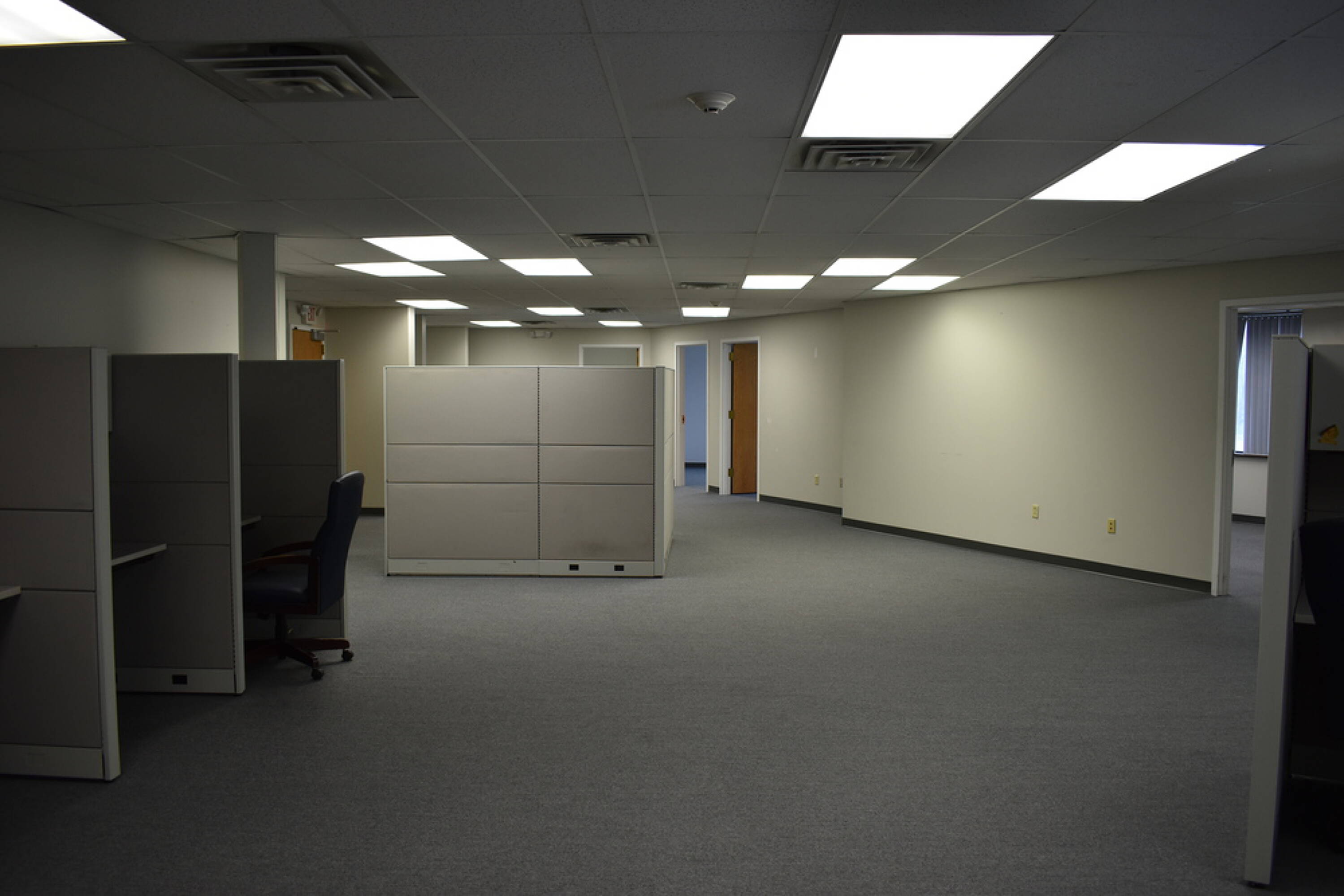 601 Gates Rd, Vestal, NY 13850