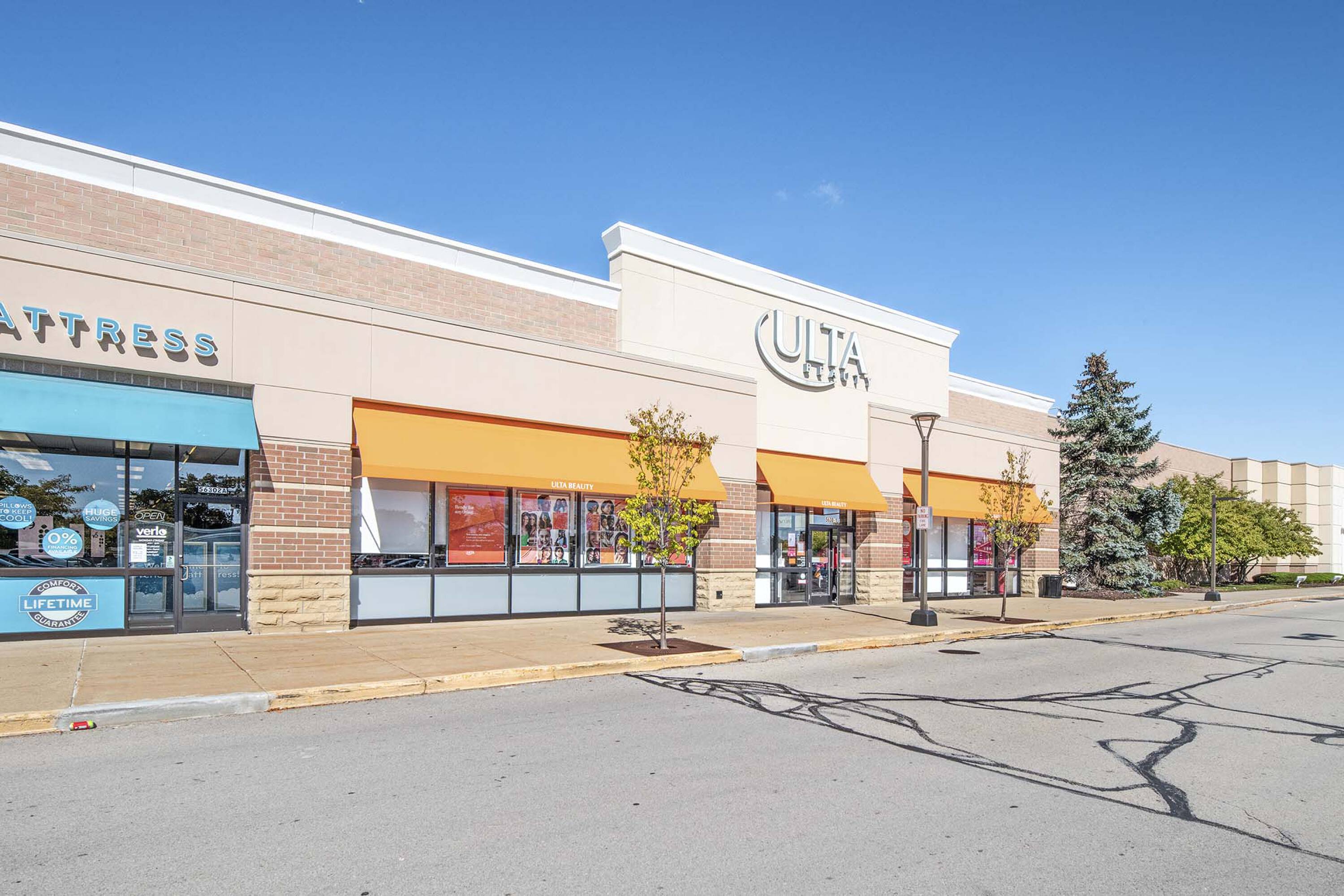 Crestview Racine Wi 5540 Washington Avenue, Racine, WI 53406 | Crexi.com