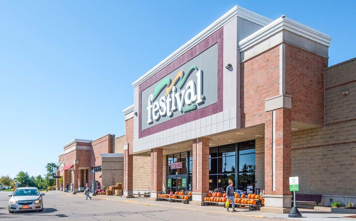 Pictures of Retail, Restaurant property located at 5540 Washington Avenue, Racine, WI 53406 for lease - image #1