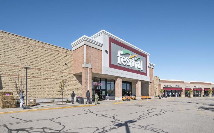 Pictures of Retail, Restaurant property located at 5540 Washington Avenue, Racine, WI 53406 for sales - image #1