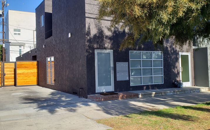 Pictures of Office property located at 8727 Venice Blvd., Los Angeles, CA 90034 for lease - image #1
