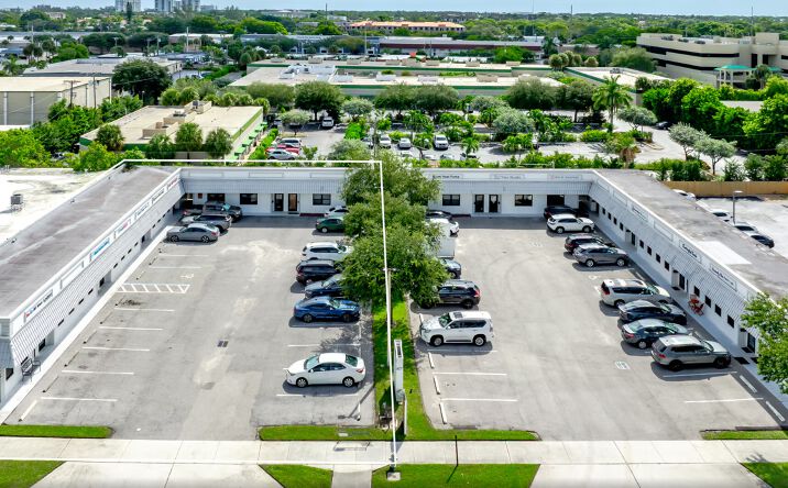 Pictures of Office property located at 1420 NW 2nd Avenue, Boca Raton, FL 33432 for lease - image #1