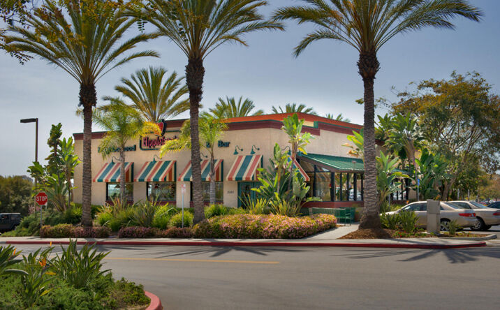 Pictures of Retail property located at 2183 Vista Way, Oceanside, CA 92054 for lease - image #1