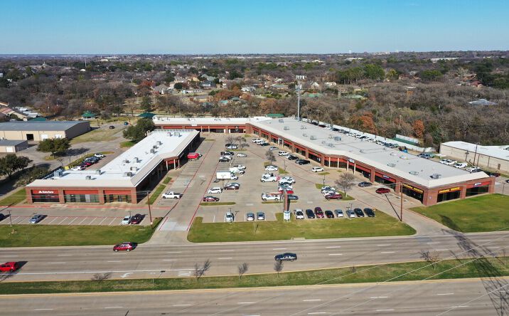 Pictures of Retail, Office property located at 3201-3291 W Pioneer Pkwy, Pantego, TX 76013 for lease - image #1