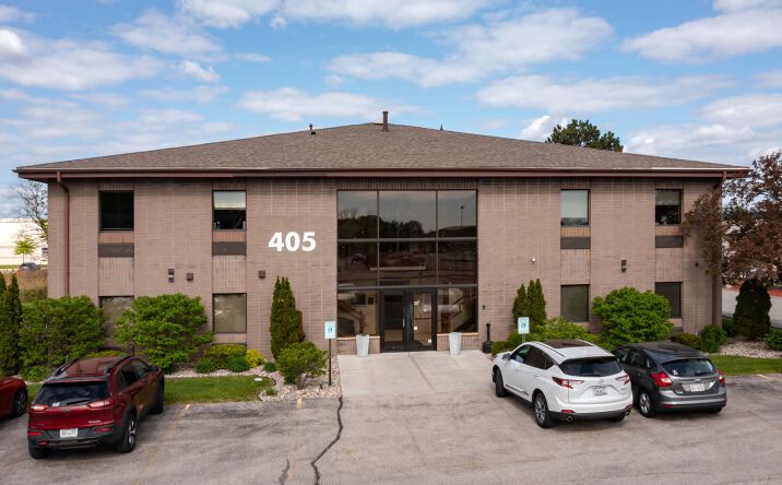 Pictures of Office property located at 405 N Calhoun Rd, Brookfield, WI 53005 for lease - image #1