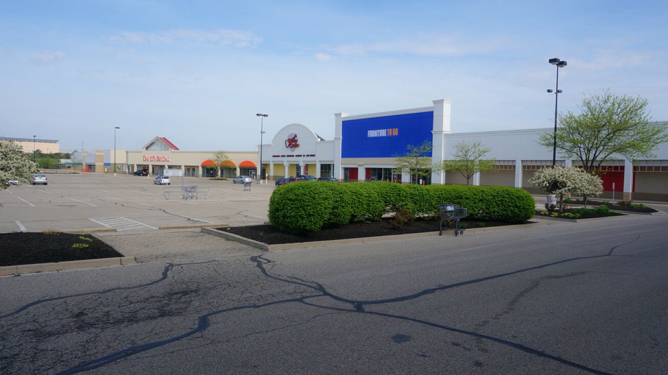 600 Kemper Commons Cir, Cincinnati, OH 45246 Industrial Space for