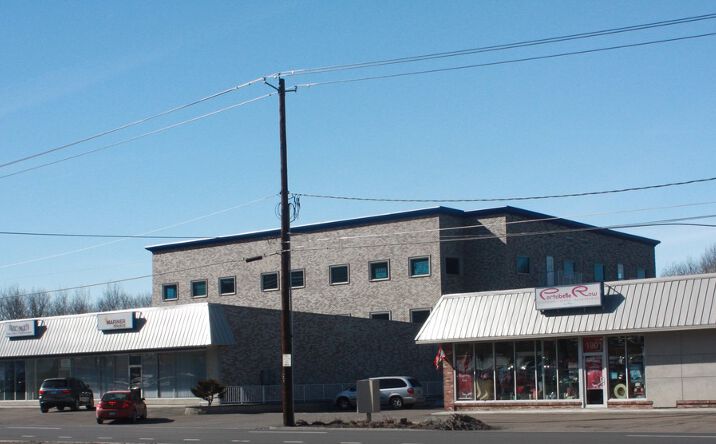Pictures of Retail, Office property located at 1901 Vestal Pkwy E, Vestal, NY 13850 for lease - image #1