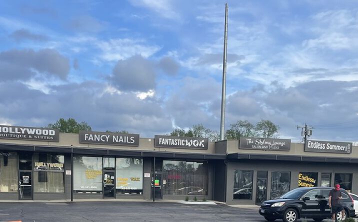 Pictures of Retail, Office, Restaurant property located at 8520 Winton Rd, Cincinnati, OH 45231 for lease - image #1