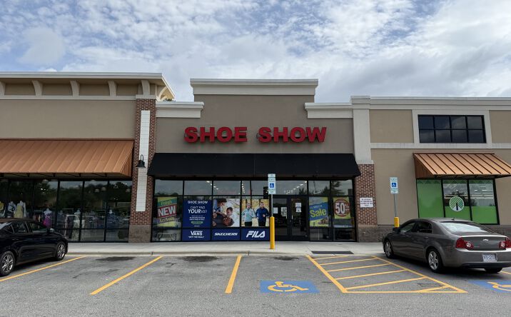 Pictures of Retail property located at 2800 Gillespie St, Fayetteville, NC 28306 for lease - image #1