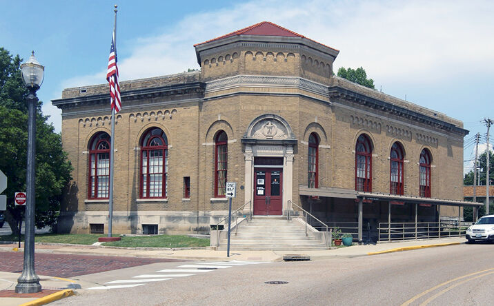 Pictures of Office property located at 201 Hillsboro Ave, Edwardsville, IL 62025 for lease - image #1