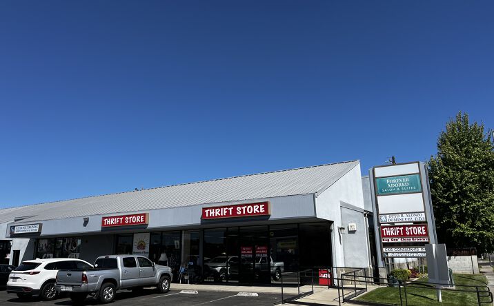 Pictures of Retail, Office property located at 145 Shaw Ave, Clovis, CA 93612 for lease - image #1