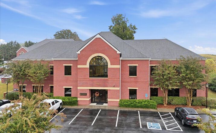 Pictures of Office property located at 8862 Cedar Springs Ln, Knoxville, TN 37923 for lease - image #1
