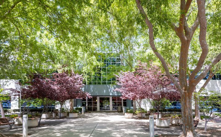 Pictures of Office property located at 1755 Creekside Oaks Dr, Sacramento, CA 95833 for lease - image #1