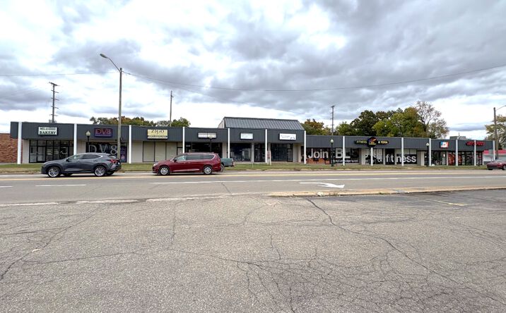 Pictures of Retail property located at 1529-1575 Union Lake Rd, Commerce Charter Township, MI 48382 for lease - image #1