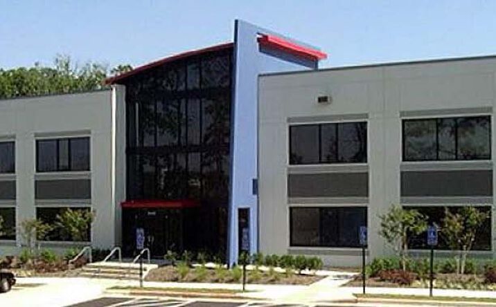 Pictures of Office property located at 4605 Brookfield Corporate Dr, Chantilly, VA 20151 for lease - image #1