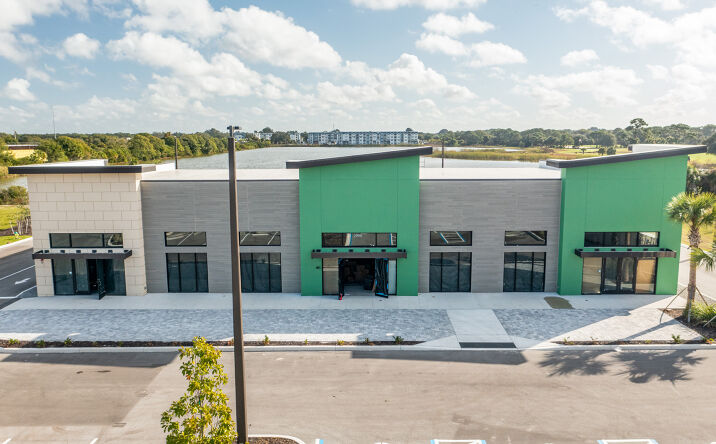 Pictures of Retail property located at 2996 Executive Dr, Venice, FL 34292 for lease - image #1