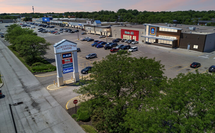 Pictures of Retail property located at 2200 Morse Rd, Columbus, OH 43229 for lease - image #1