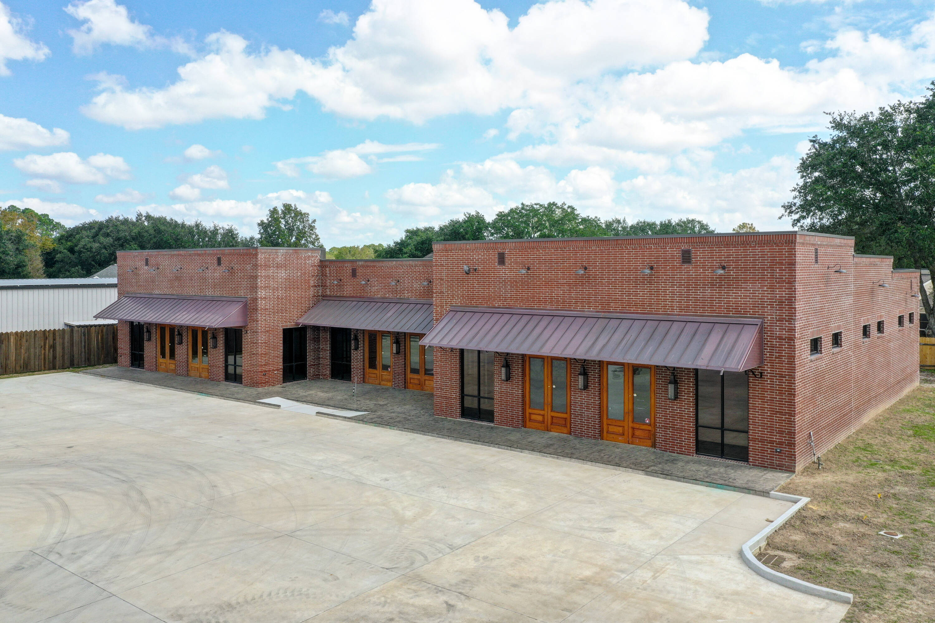 2005 Verot School Rd, Lafayette, LA 70508