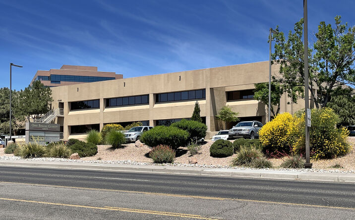 Pictures of Office property located at 6121 Indian School Rd NE, Albuquerque, NM 87110 for lease - image #1