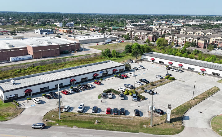 Pictures of Office property located at 21301 Kuykendahl, Spring, TX 77379 for lease - image #1