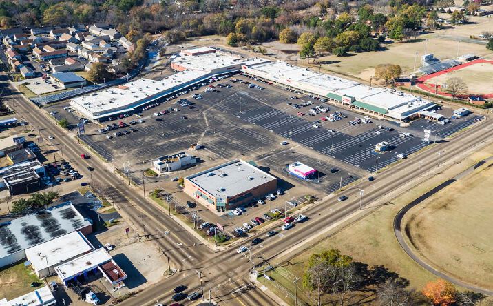 Pictures of Retail property located at 2590 Robinson Rd, Jackson, MS 39209 for lease - image #1