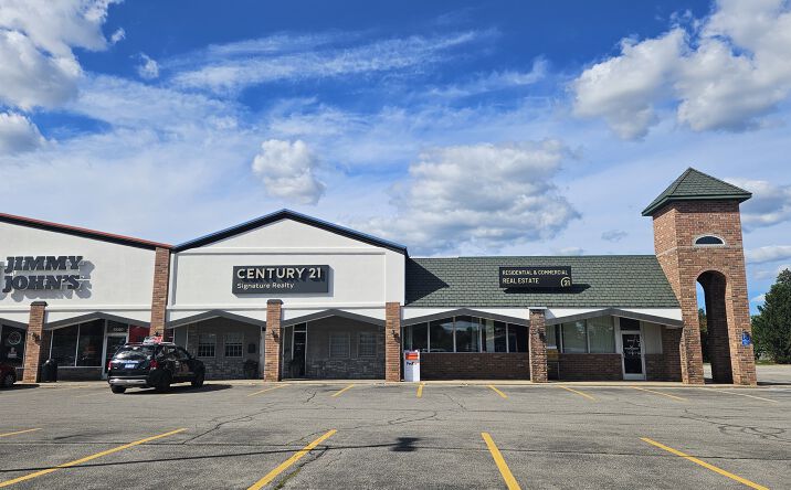 Pictures of Office, Retail property located at 5580 State St, Saginaw, MI 48603 for lease - image #1
