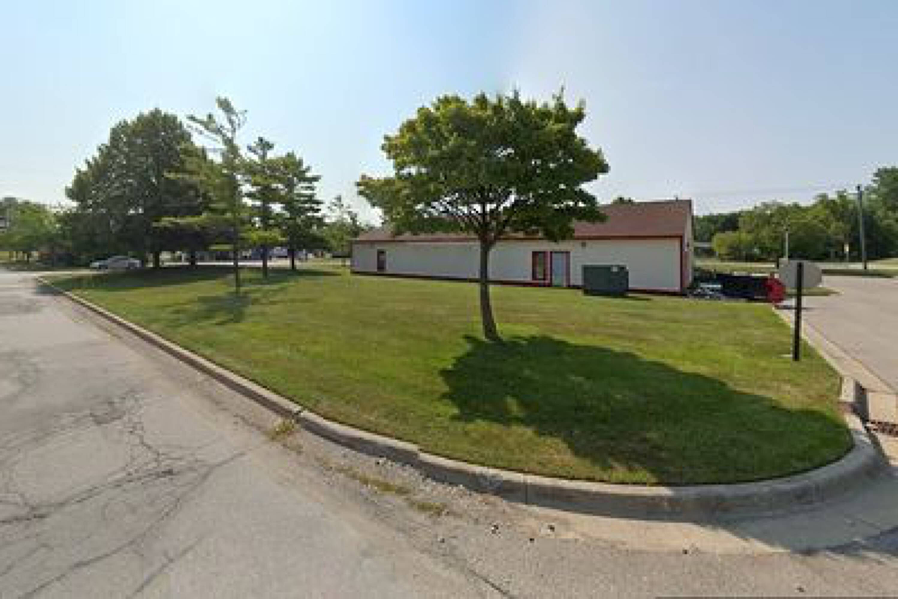 8390 Gratiot Rd, Saginaw, MI 48609