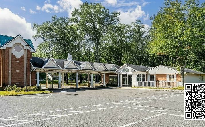 Pictures of Retail, Office property located at 191 Plaza 9, Manalapan, NJ 07726 for lease - image #1