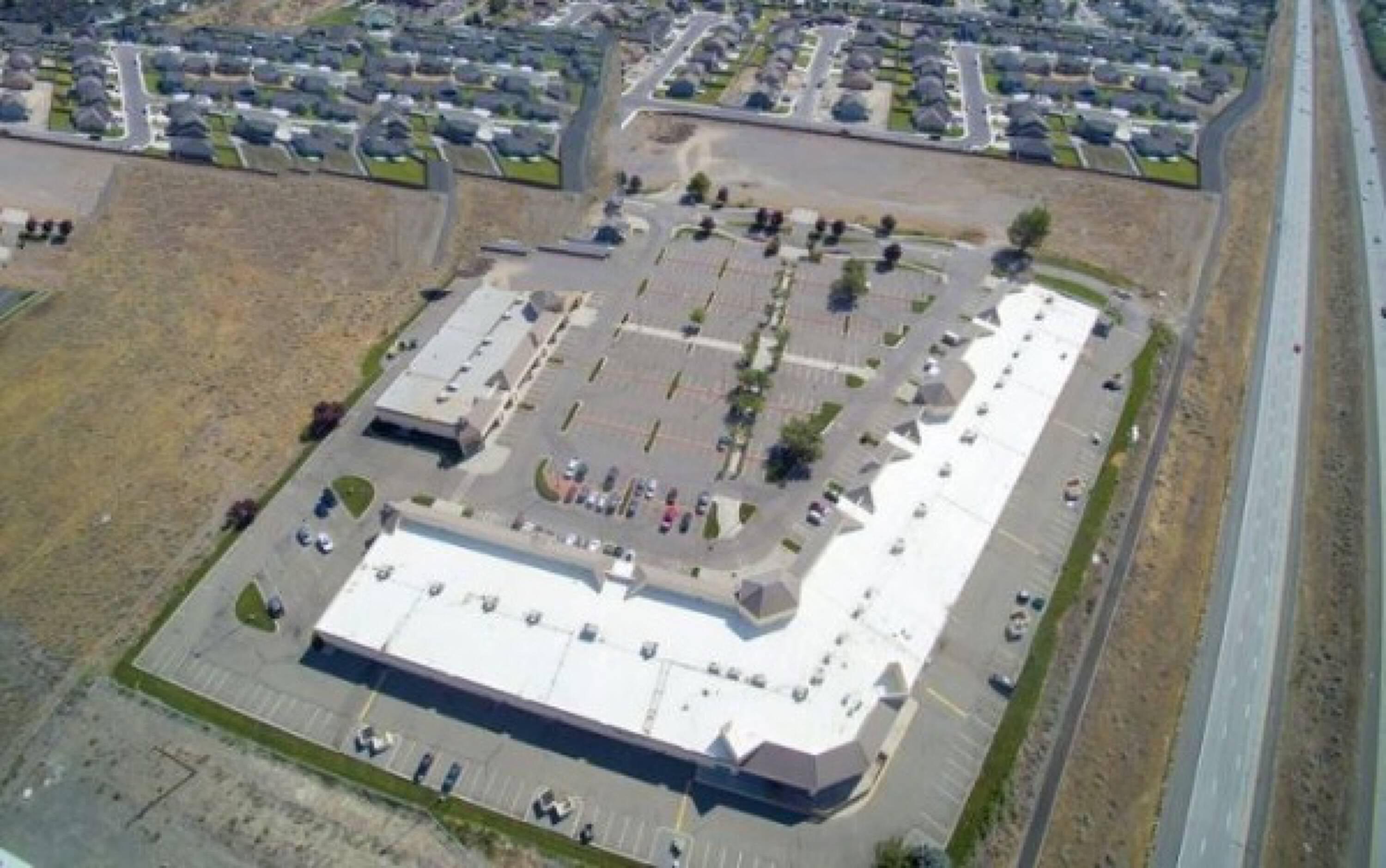 5200 Outlet Drive, Pasco, WA 99301