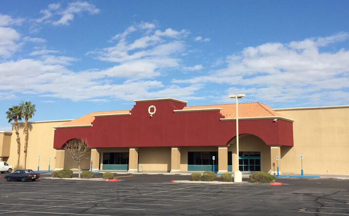 Pictures of Retail, Restaurant property located at 2813 N Green Valley Pkwy, Henderson, NV 89014 for lease - image #1