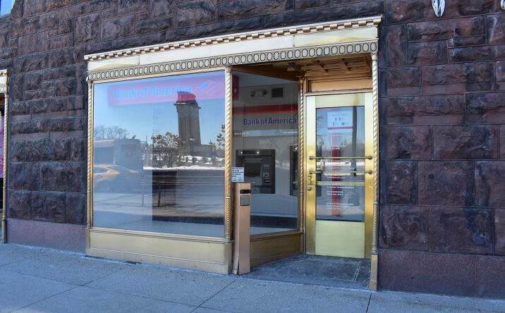 Pictures of Retail property located at 404 S Michigan Ave, Chicago, IL 60605 for lease - image #1