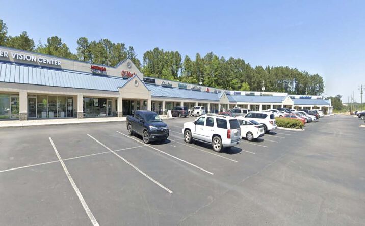 Pictures of Retail property located at 2801 John Hawkins Pkwy, Hoover, AL 35244 for lease - image #1
