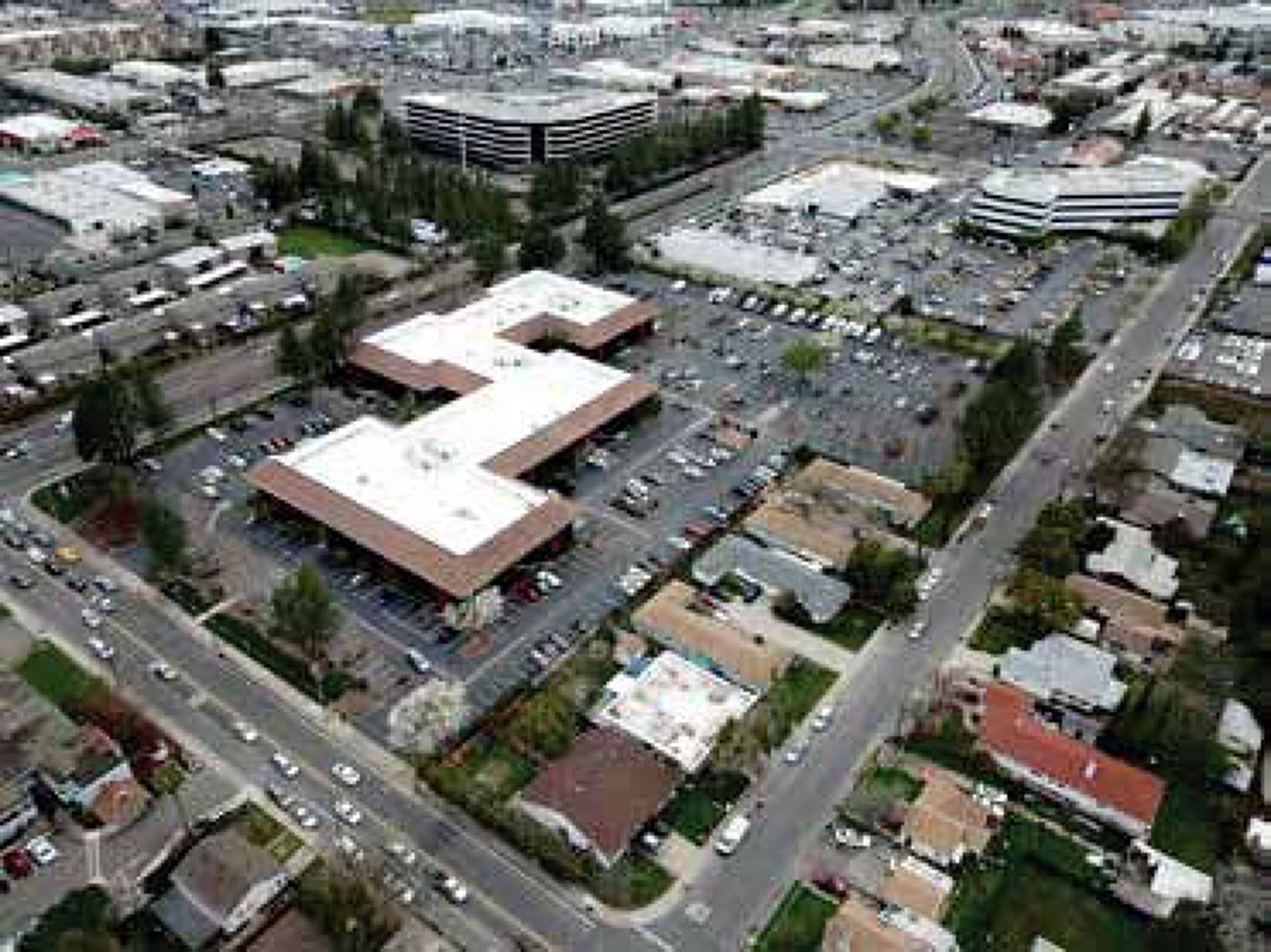 1825 Bell Street, Sacramento, CA 95825