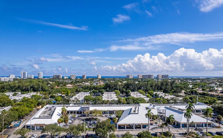 Pictures of Retail property located at 6200 N Federal Hwy, Fort Lauderdale, FL 33308 for lease - image #1