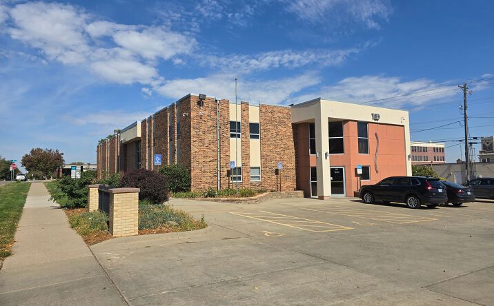Pictures of Office property located at 100 S. Spring Avenue, Sioux Falls, SD 57104 for lease - image #1