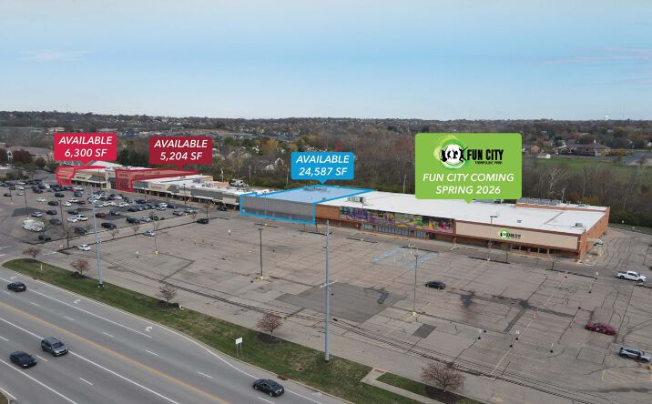 Pictures of Retail property located at 8136 - 8238 Princeton Glendale Rd, Beckett Ridge, OH 45069 for lease - image #1