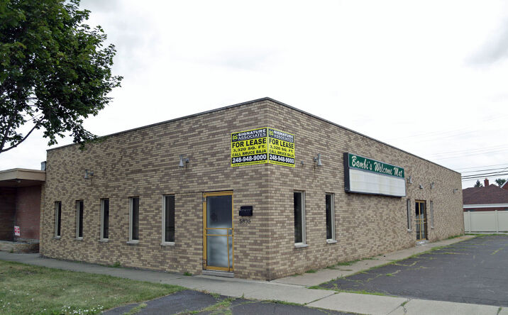 Pictures of Retail property located at 5835 Allen Rd, Allen Park, MI 48101 for lease - image #1