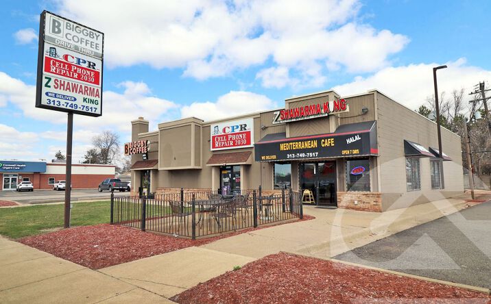 Pictures of Retail property located at 15550 Southfield Rd, Allen Park, MI 48101 for lease - image #1