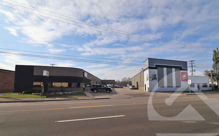 Pictures of Industrial property located at 2655-2683 Orchard Lake Rd, Sylvan Lake, MI 48320 for lease - image #1