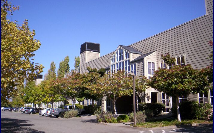 Pictures of Office property located at 100 Meadowcreek Dr, Corte Madera, CA 94925 for lease - image #1